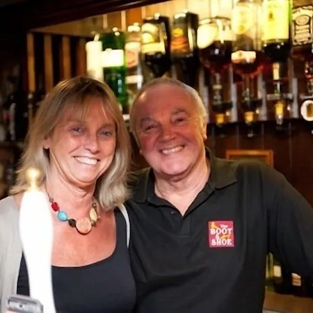 长靴&鞋子旅馆 3*