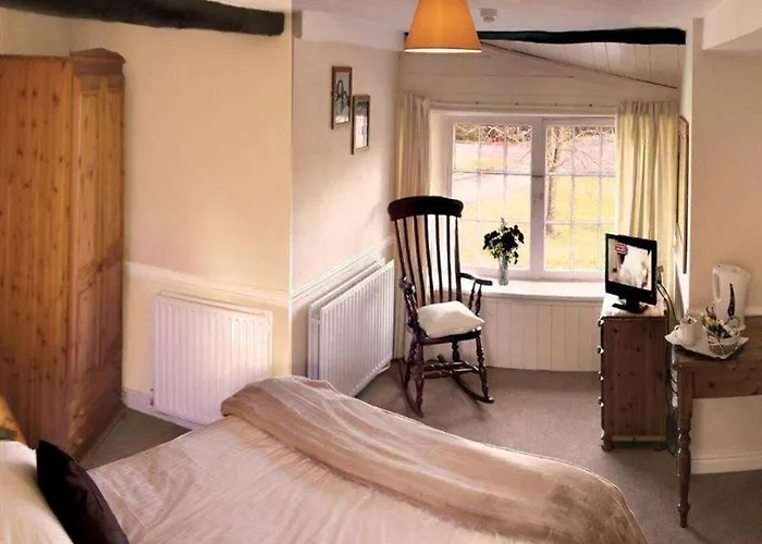 بيت ريفي Boot & Shoe