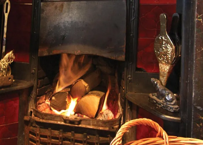 بيت ريفي Boot & Shoe