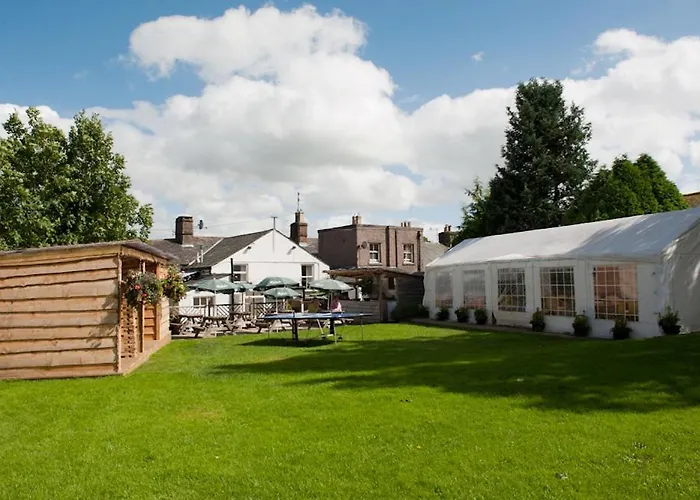 Boot & Shoe 3* Greystoke