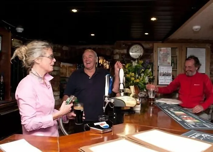 Boot & Shoe بيت ريفي